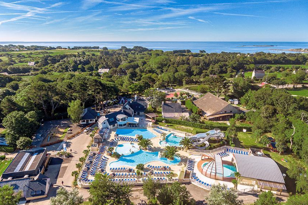 Bretagne : deux destinations de camping à découvrir